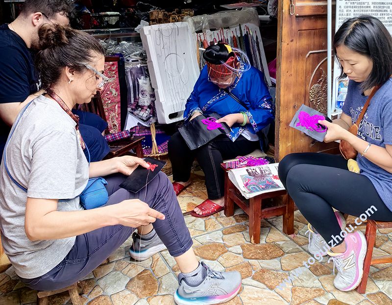 guizhou-embroidery-making.jpg