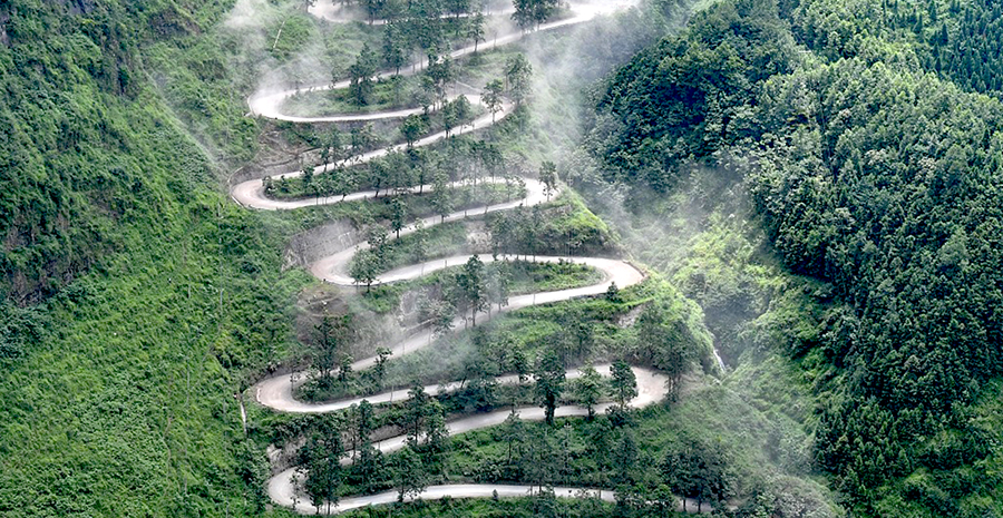 24_Zig_Road_Qinglong_Guizhou.jpg